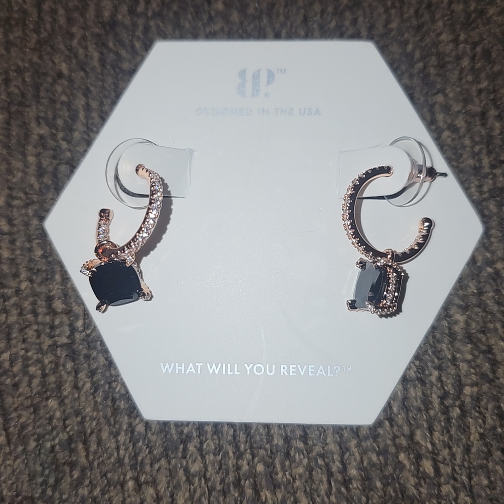 Chic Black and Rose Gold Earrings